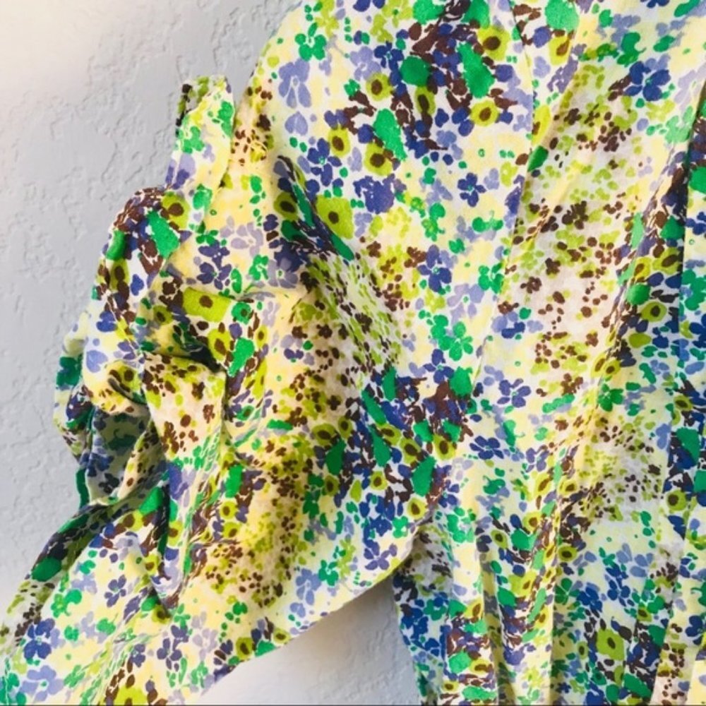 MOSSIMO FLORAL GREEN MATERNITY TOP